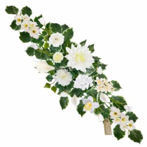Eleganckie kompozycje na cmentarz – symbol pamięci, który nie zgaśnie.