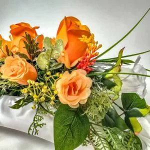 Eleganckie kompozycje na cmentarz – dekoracja, która nie wymaga uwagi.